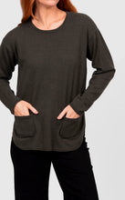 Load image into Gallery viewer, Bridge and Lord - relaxed Curved Hem Pullover (Olive)