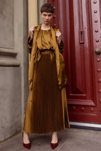 Load image into Gallery viewer, M.A Dainty - Headband Jacket Gold