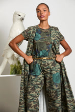 Load image into Gallery viewer, M.A.Dainty - Muster Pants Camo Roses