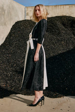 Load image into Gallery viewer, M.A.Dainty - Part Dress (Cream Black)