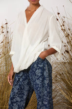 Load image into Gallery viewer, M.A Dainty - Toggle Shirt (Milk)