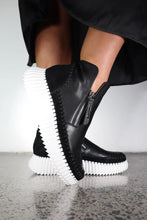 Load image into Gallery viewer, Minx Footwear - Wesley (Black Combo)