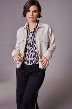 Load image into Gallery viewer, Peruzzi - Breast Pocket Jacket (Sand)