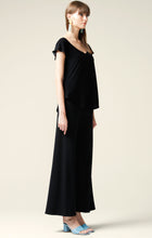 Load image into Gallery viewer, Sacha Drake - Analia Reversible Loose Fit V-Neck Cap Sleeve Jersey Top in Black