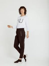 Load image into Gallery viewer, New London Jeans - Whitney Jogger - Black