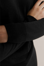 Load image into Gallery viewer, Country Road - Australian Merino Wool V-Neck Knit
