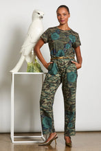 Load image into Gallery viewer, M.A.Dainty - Muster Pants Camo Roses
