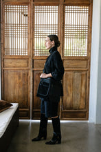 Load image into Gallery viewer, M.A Dainty - Waker Bag (Black)
