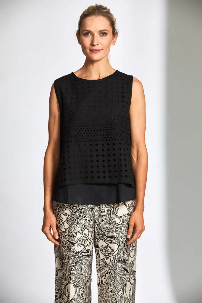 Peruzzi - Broderie Top (Black)