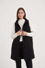 Load image into Gallery viewer, Tirelli - Zip Hem Puffer Vest (Black)
