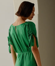 Load image into Gallery viewer, Morrison - Lila Top (Green)
